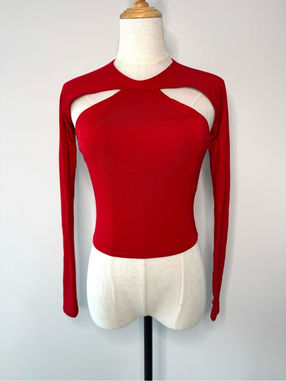 SER.O.YA Keyhole Cutout Open Back Long Sleeve Top Red Size Small NWT